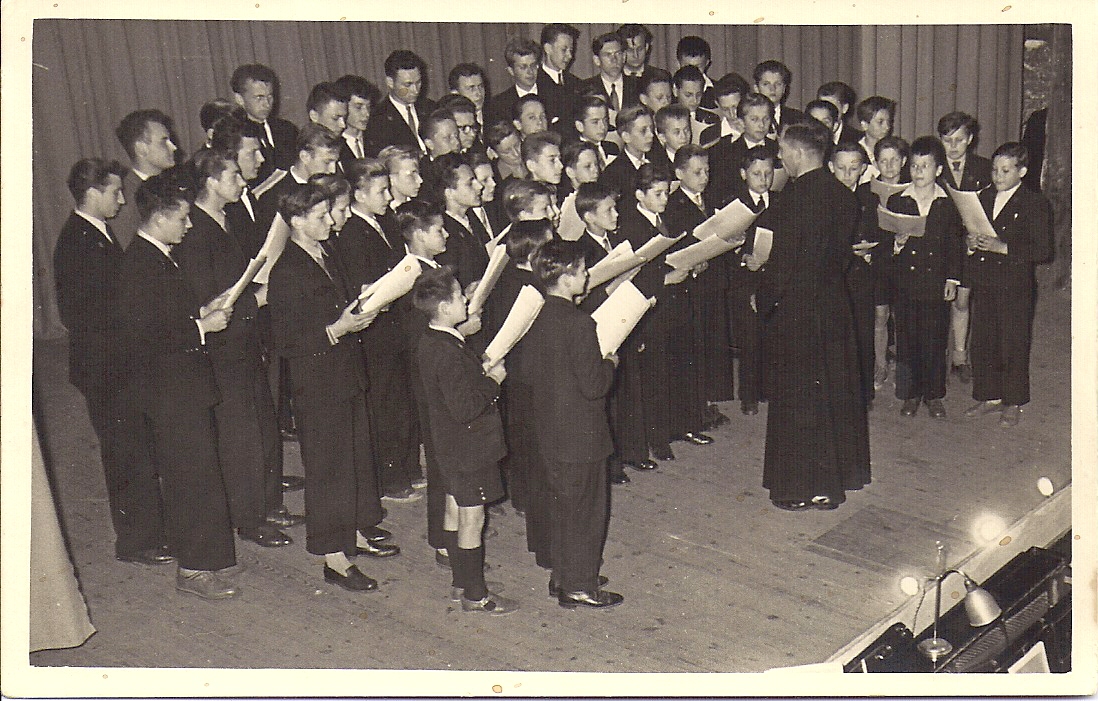 1951, Chorale Saint Casimir à Ostricourt,  Salle Saint Stanislas