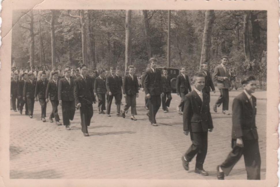 1956- Défilé du 3 mai à Lille (ph, J. Lawniczak)