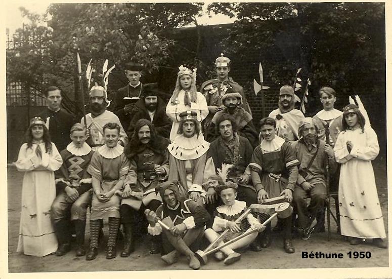 Troupe théatrale Années 50 photo R. Kowalski