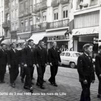 Défilé dans les rues de Lille le 3 mai 1960